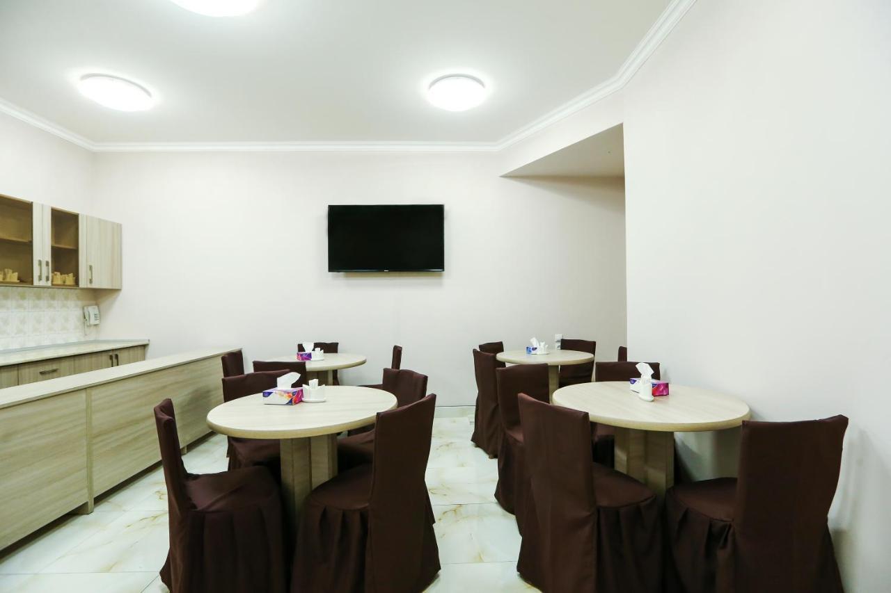 Alba Hotel เยเรวาน ภายนอก รูปภาพ